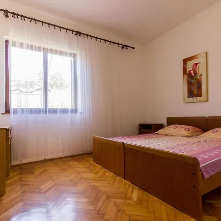 4 Apartman *