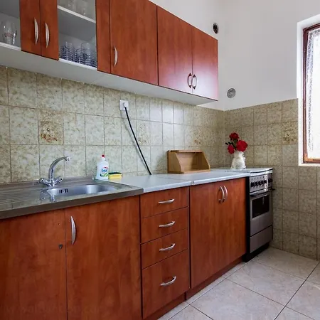 4 Apartman *