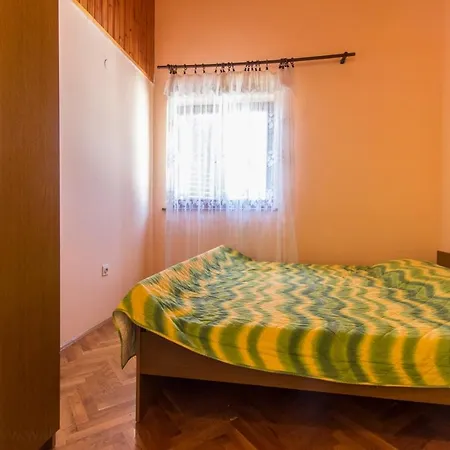 4 Apartman *